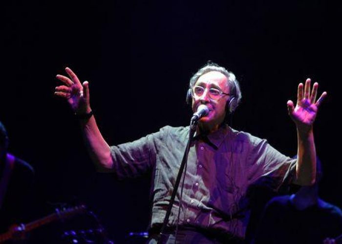 Camere/ Battiato: Dispiacere, mi riferivo a passate esperienze