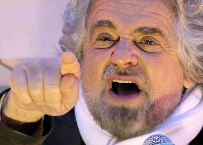 Camere/ Grillo: Boldrini-Grasso sono manifestazione partitocrazia