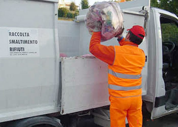 Canelli, raccolta porta a portaCosa cambia da lunedì