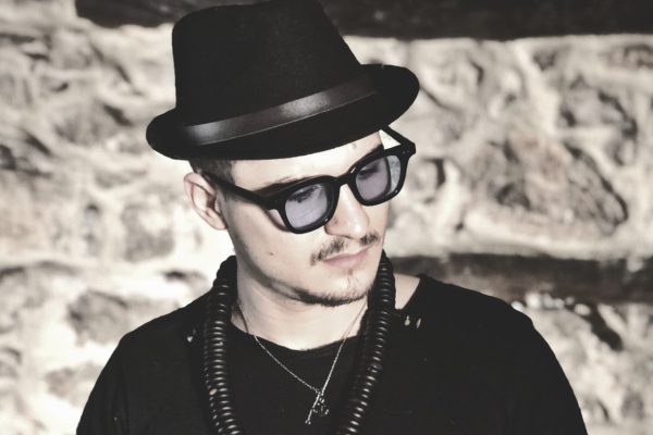 Cantante nicese
