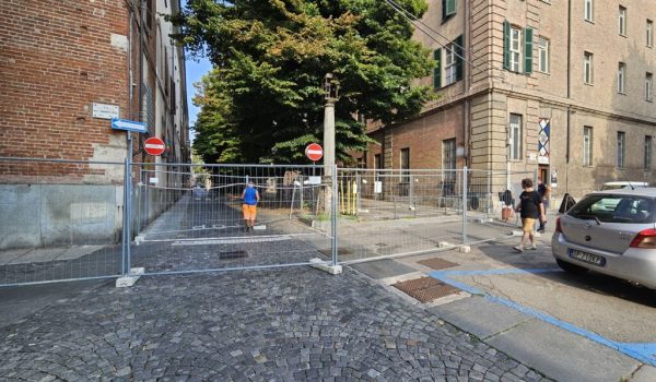 cantiere per la Ztl di via Rossi