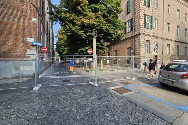 cantiere per la Ztl di via Rossi