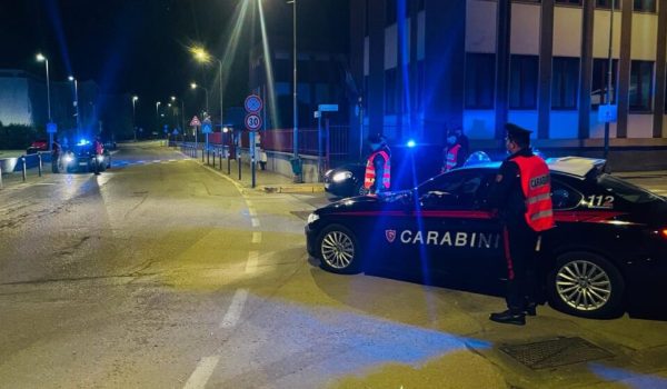 carabinieri controlli notturni notte