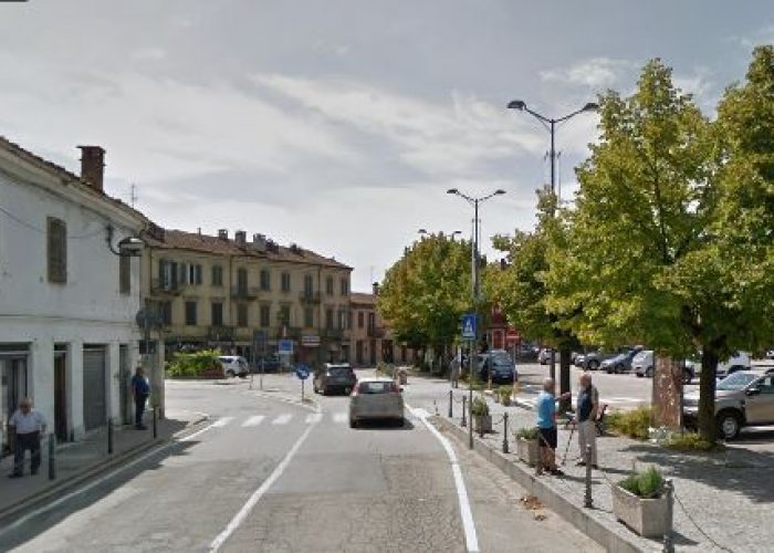 castagnole lanze investito da un camion in centro paese e ricoverato in codice rosso ad alessandria la nuova provincia