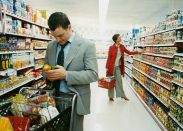 Cercare l'amore al supermercatoGiovedì single con un fiocco sul carrello