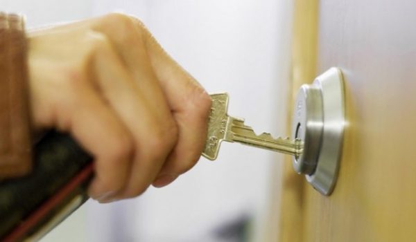 chiave bloccata nella serratura x