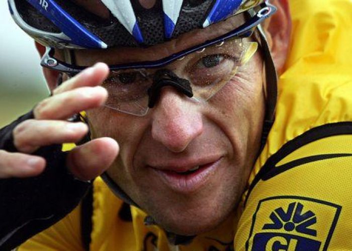 Ciclismo/ Armstrong confessa a Oprah Winfrey: mi sono dopato