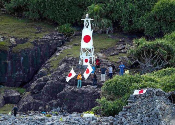 Cina-Giappone/ Pechino protesta dopo sbarco atttivisti a Senkaku