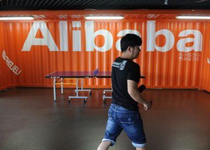 Cina/ Plurimiliardario fondatore di Alibaba fa un passo indietro