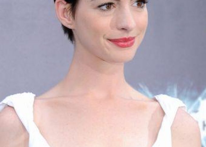 Cinema/ Anne Hathaway fuori di testa per interpretare Fantine