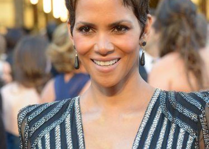 Cinema/ Halle Berry, 46 anni, aspetta il secondo figlio