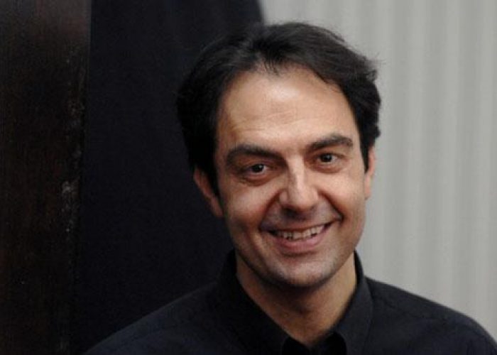 Cinema/Ciak per "Smetto quando voglio",esordio a regia di Sibilia