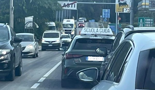 coda corso Savona per cantiere dell'Anas