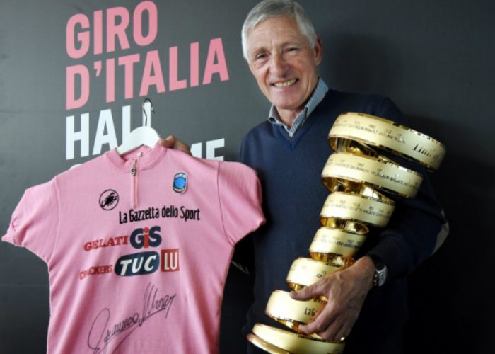 Con il campione di ciclismo Moserin visita al museo della bicicletta di Cerro