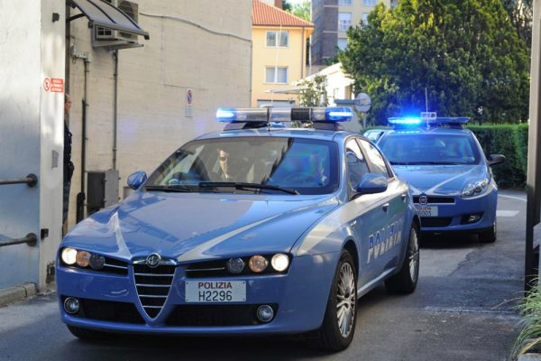 Controlli antidroga della Polizia in 5 scuole superiori di Asti e San Damiano