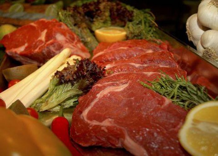 Crisi/ Coldiretti: Più poveri a tavola con -7% carne nel 2013
