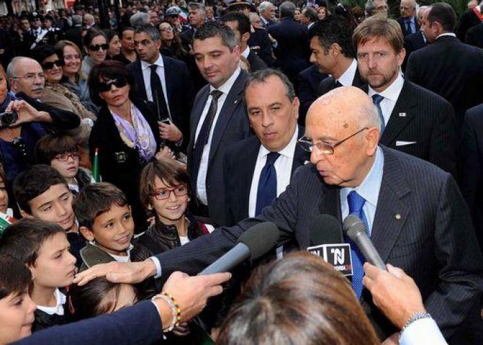 Crisi/ Napolitano: Preoccupato, violenza danneggia la causa