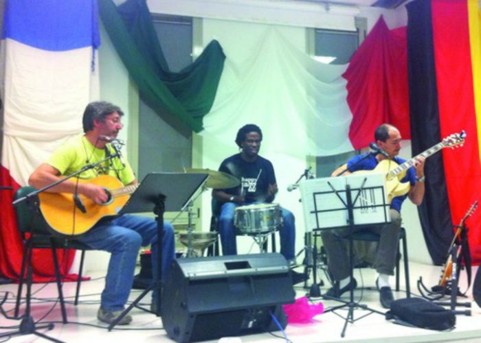 Da Bacharach ai deejay, musica dal vivo senza aspettare il weekend