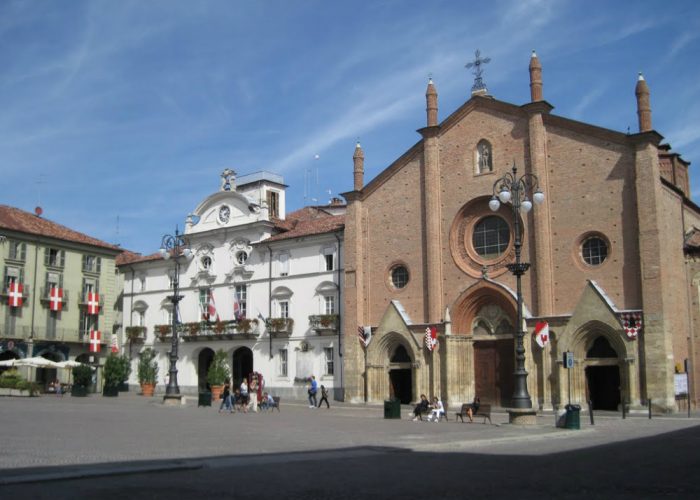 Da venerdì il mercato delle regioniin piazza san Secondo e Statuto