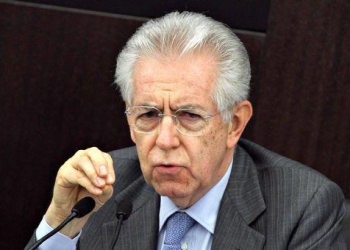Def/ Monti: Mantenere disciplina o ripiombiamo in crisi