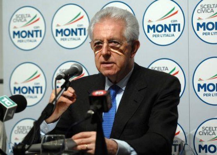 Difesa/ Monti: su F35 decisero governi D'Alema e poi Berlusconi