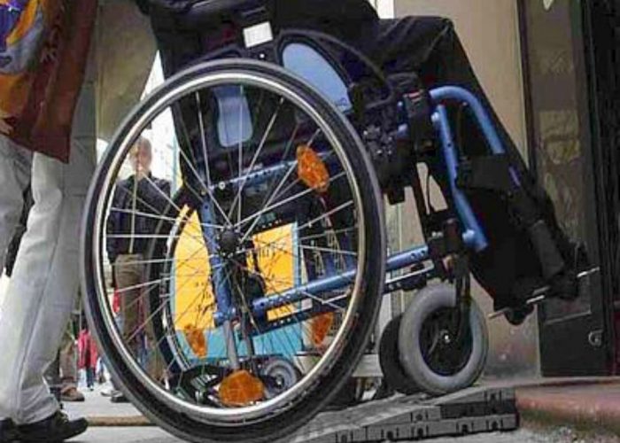 Disabili: manca un servizio "taxi"