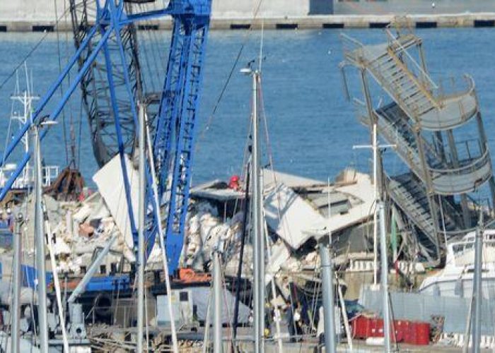 Disastro Genova/ Ancora senza esito le ricerche dei 2 dispersi