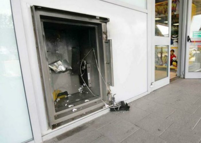 Divelta da un'esplosionela cassa continua del Famila di Castell'Alfero