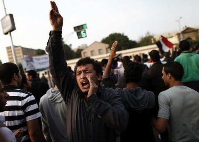Egitto/ Ieri in migliaia in piazza contro Morsi,scontri al Cairo