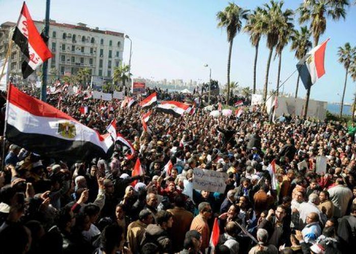 Egitto/ Scontri manifestanti e polizia al Cairo e Alessandria