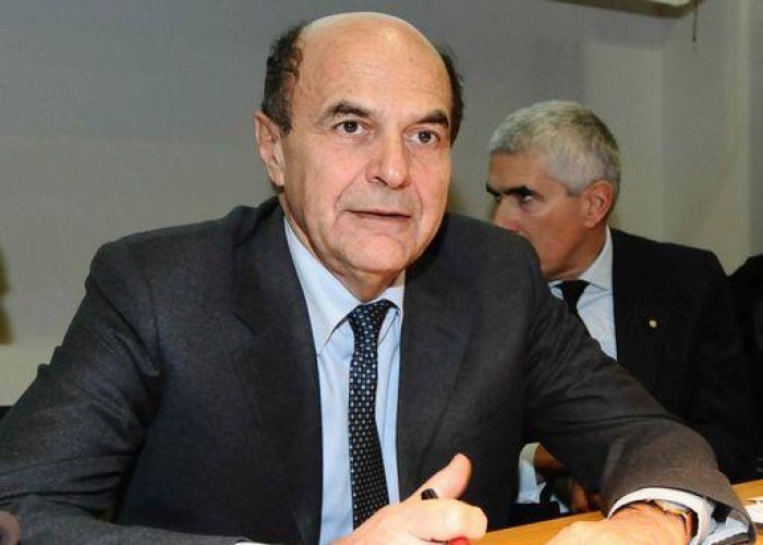 Elezioni/ Bersani a Berlusconi: Aspetto ancora primo mln posti