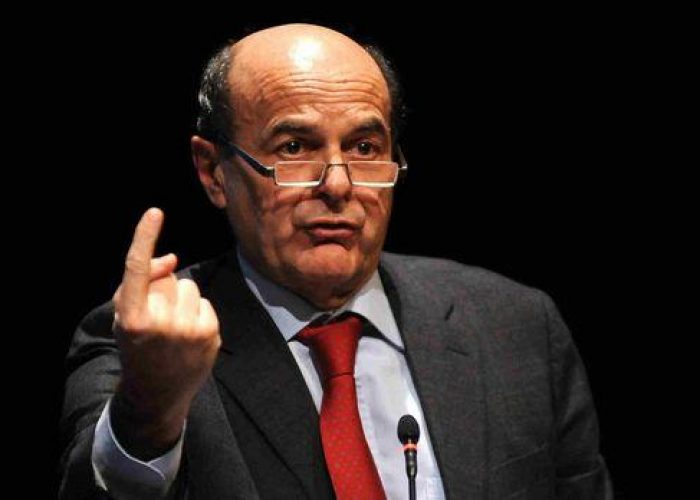 Elezioni/ Bersani: C'è solo un voto utile per battere la destra