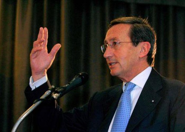 Elezioni/ Fini: Ora nuova stagione di impegno politico