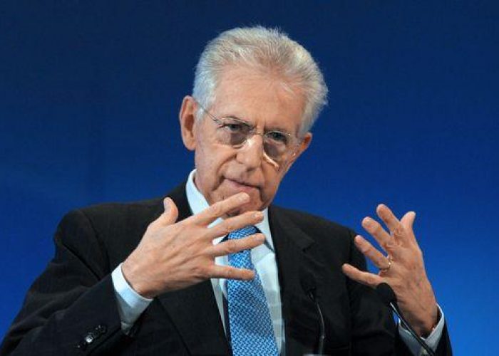 Elezioni/ Monti: Non c'è pericolo comunista, Berlusconi ha torto