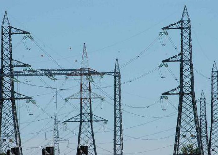 Energia/ Authority: Alcune società scaricano Robin Tax su utenti