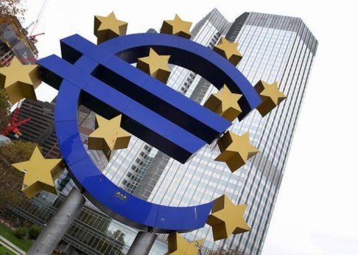 Eurozona/ Pil III trimestre -0,1% da trim precedente,-0,6% annuo