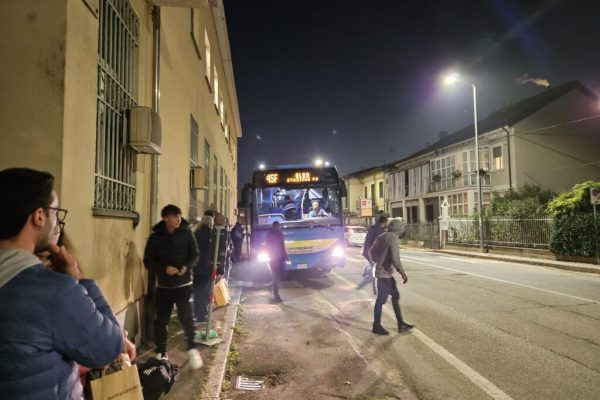 fermata provvisoria corso Venezia notte