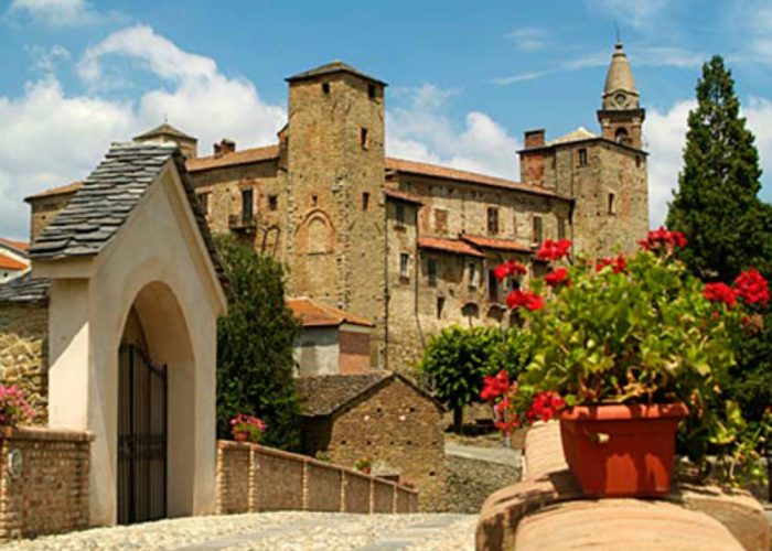 Festa a Vinchio e nel castello di Monastero Bormida