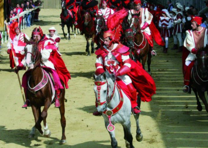 Finale, ecco l'ordine di partenzaIn nove si contendono il Palio 2015