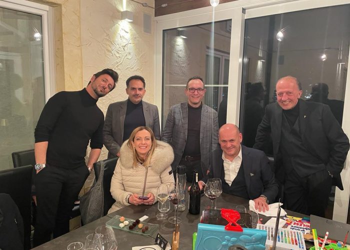 foto cena meloni