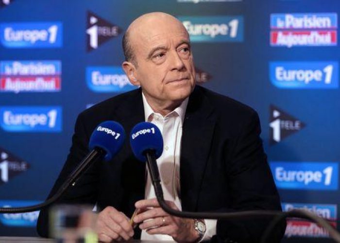 Francia/ Juppé getta la spugna, Ump nel caos