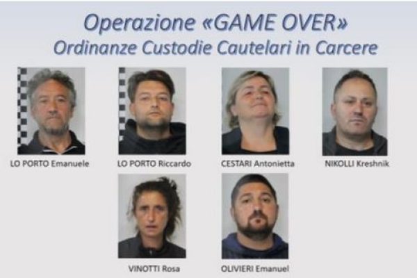 game over cartellone