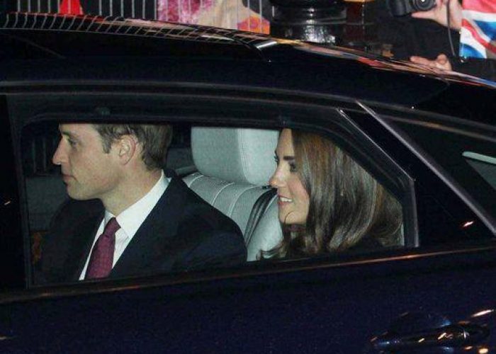 Gb/ William e Kate snobbano la regina, Natale con i Middleton