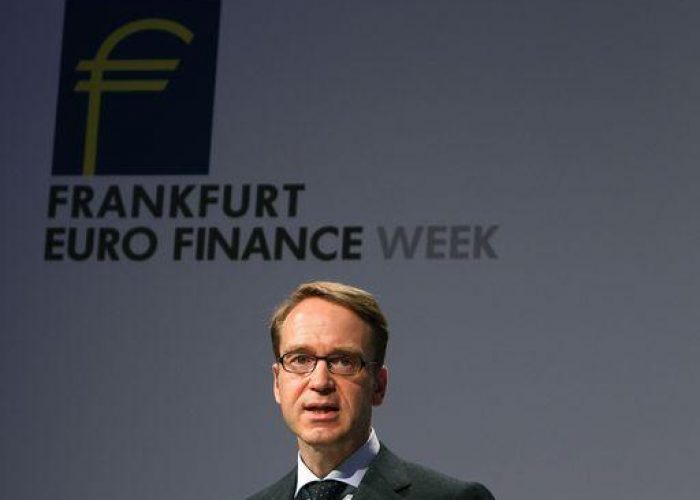Germania/ Bundesbank riduce previsioni crescita: 0,7% nel 2012