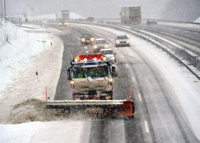 Germania/ Forti nevicate, strade paralizzate e 2 morti