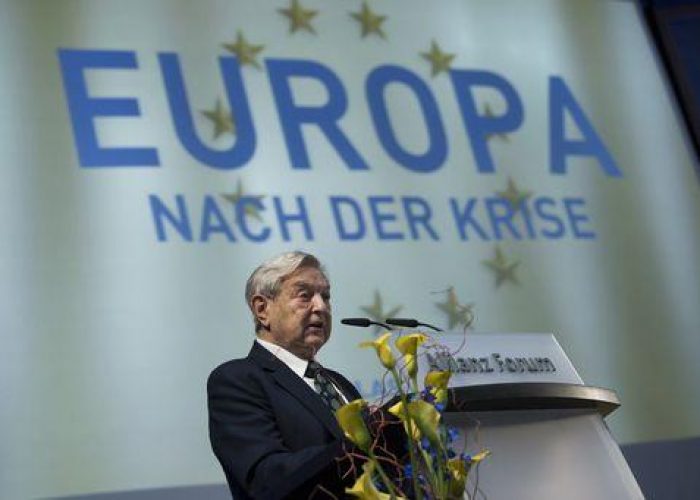 Giappone/ Allarme Soros:Rischia crollo incontrollabile dello yen