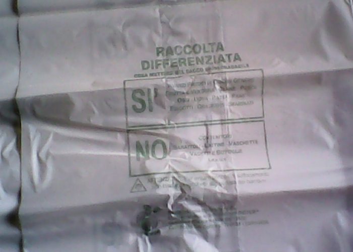 Gli astigiani raccolgono male l'organicoSabato in piazza si impara a differenziare