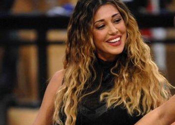 Gossip/ Belen Rodriguez canta Shakira al figlio