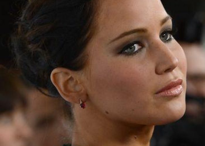 Gossip/ Jennifer Lawrence: La notorietà mi fa paura