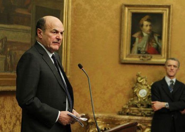 Governo/ Bersani a M5S: Non esiste alcun governissimo